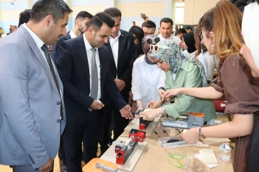 Derecik’te &quot;Stem & Makers Expo Bilim Şenliği&quot; düzenlendi
