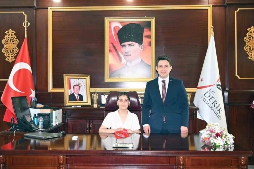 Derik’te öğrencinin duygu dolu mektubuna Kaymakam Bayraklı kayıtsız kalmadı
