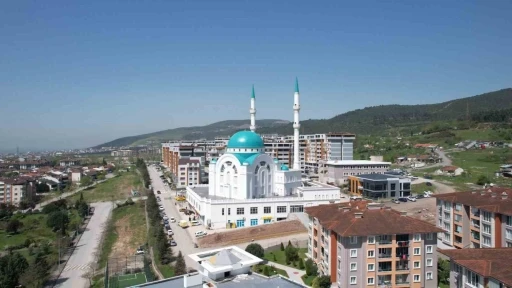 Derince Ahmet Yesevi Camii’ne estetik dokunuş
