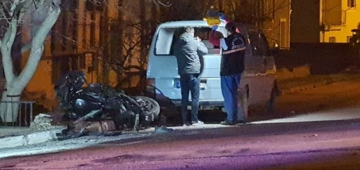 Ders anlatacağı sabahı göremedi: Öğretmen trafik kazasında can verdi
