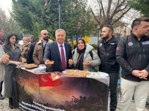 Devlet Memurları Konfederasyonu 6 Şubat depreminde hayatını kaybedenler i&ccedil;in lokma hayrı yaptı

