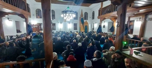 Devrek&rsquo;te Regaip Kandili coşku i&ccedil;erisinde idrak edildi
