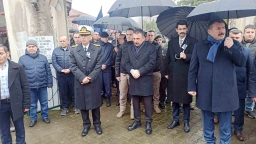 Devrekli Kıbrıs Gazisi son yolculuğuna dualarla uğurlandı
