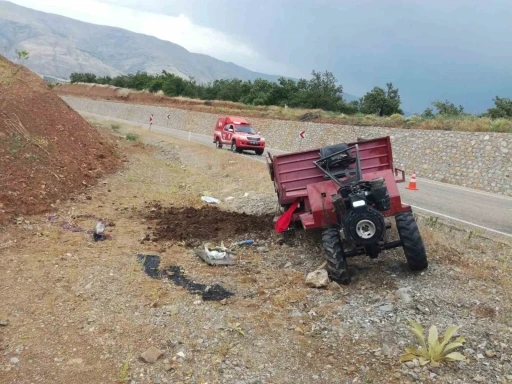 Devrilen çapa motorunun altında kalan sürücü hayatını kaybetti
