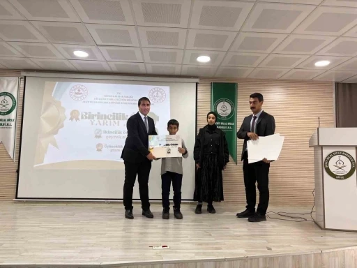Dicle Şehit Bilal Dicle Anadolu İmam Hatip Lisesi’nde aynı günde 3 anlamlı etkinlik
