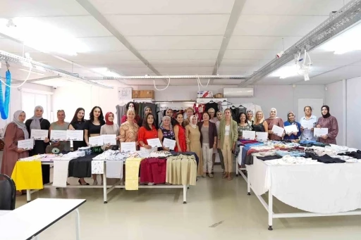 Didim Belediyesi Moda Tasarım ve Temel Dikiş Eğitimi yıl sonu etkinliği ger&ccedil;ekleştirildi
