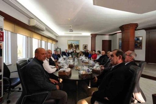 Didim Belediyesi&rsquo;nden muhtarlarla yeni yıl &ouml;ncesi değerlendirme ve planlama toplantısı
