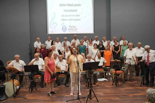 Didim’de yaz akşamları türkülerle şenlendi
