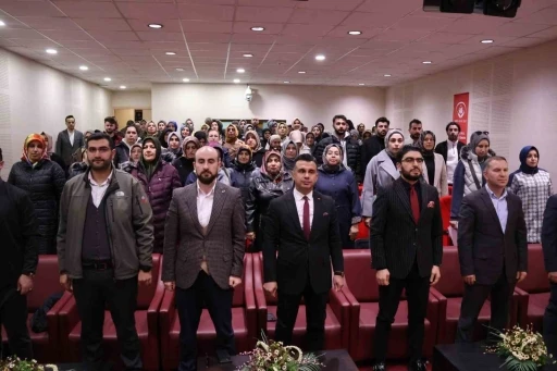 Dijital çağda aile söyleşisi: &quot;Bilinçlen, güçlen, aktar&quot;
