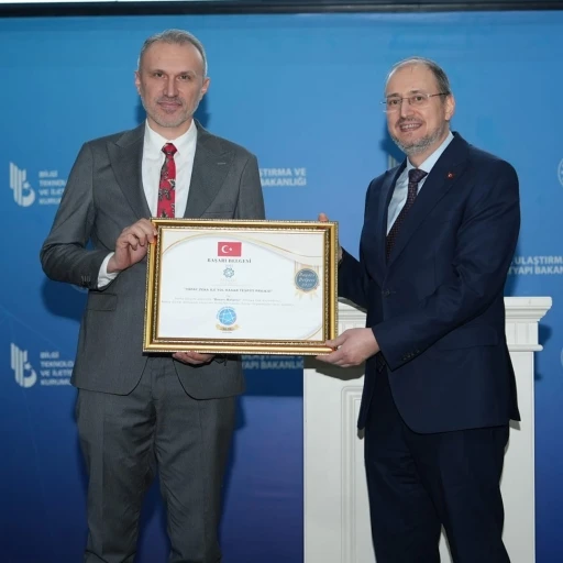 Dijital d&ouml;n&uuml;ş&uuml;mde yakaladığı başarı Meram&rsquo;a &ouml;d&uuml;l getirdi
