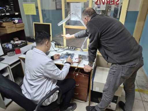 Dijitalleşen iş d&uuml;nyasının aradığı nitelikli elemanlar meslek liselerinden &ccedil;ıkıyor
