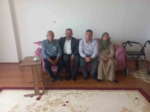 DİKO Başkanı Yüksel, hayatını kaybeden gazetecinin ailesine ziyarette bulundu
