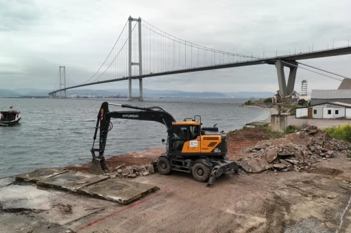 Diliskelesi sahili ikinci etap projesinde ilk kazma vuruldu
