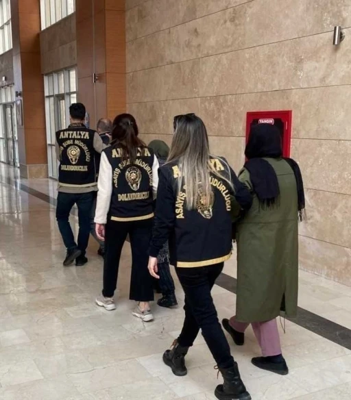 Dini duyguları istismar ederek dolandırıcılık yapan 3 şüpheli tutuklandı
