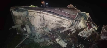 Direksiyon hakimiyeti kaybolan otomobil takla attı: 1 &ouml;l&uuml;, 1 yaralı
