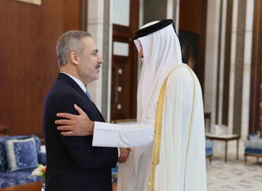 Dışişleri Bakanı Fidan, Katar Emiri Hamed Al Thani ile görüştü
