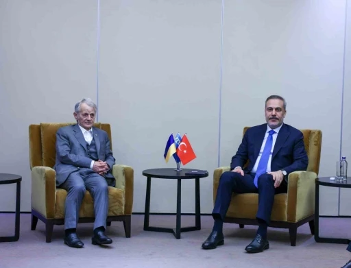 Dışişleri Bakanı Fidan, Kırım Tatarlarının Milli Lideri Kırımoğlu ve KTMM Başkanı Çubarov ile görüştü
