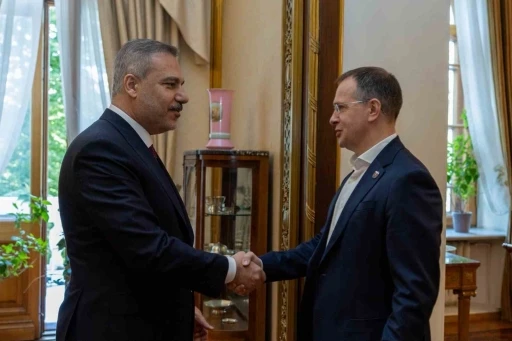 Dışişleri Bakanı Fidan, Putin&rsquo;in Danışmanı Medinskiy ile bir araya geldi
