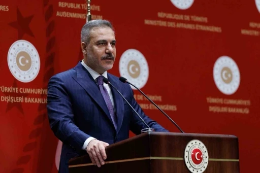 Dışişleri Bakanı Fidan: "&Ouml;n&uuml;m&uuml;zde hedefler; &rsquo;G&uuml;mr&uuml;k Birliği Anlaşması&rsquo; nın g&uuml;ncellenmesi, &rsquo;Vize Serbestisi Anlaşması&rsquo; nın devreye girmesi"
