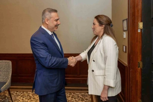 Dışişleri Bakanı Fidan, T&uuml;rk k&ouml;kenli Kanada Parlamentosu Milletvekili A&ccedil;an ile g&ouml;r&uuml;şt&uuml;
