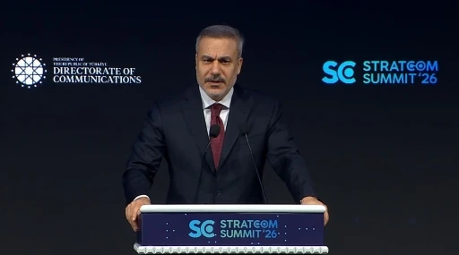 Dışişleri Bakanı Hakan Fidan&rsquo;dan b&ouml;lge &uuml;lkelerine uyarı: "B&uuml;t&uuml;n d&uuml;nya savaşın bedelini &ouml;d&uuml;yor, bu anlamsız savaşın bitmesi gerekiyor"
