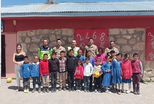 Diyadin’de öğrencilere güvenlik semineri
