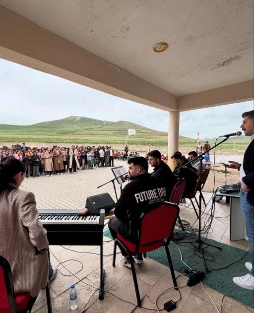 Diyadin’de öğrencilere moral konseri
