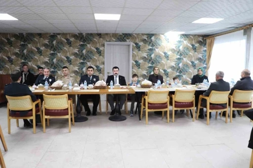 Diyadin’de polisler için yemek programı
