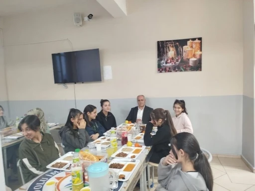 Diyadin&rsquo;de Ramazan sofrasında anlamlı buluşma
