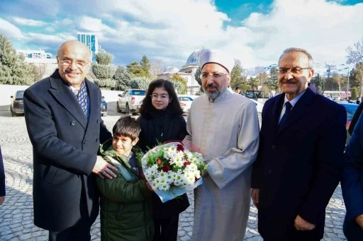 Diyanet İşleri Başkanından Başkan Er&rsquo;e cami teşekk&uuml;r&uuml;
