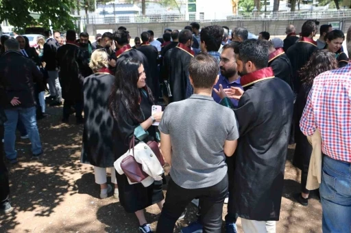 Diyarbakır Barosu’ndan silahlı saldırıya uğrayan meslektaşları için açıklama
