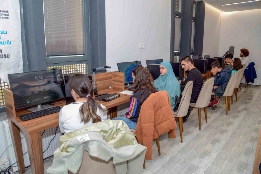 Diyarbakır B&uuml;y&uuml;kşehir&rsquo;den g&ouml;rme engelliler i&ccedil;in yeni bir sesli k&uuml;t&uuml;phane
