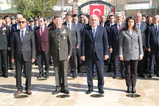 Diyarbakır&rsquo;da 18 Mart Şehitleri Anma ve &Ccedil;anakkale Deniz Zaferi programı d&uuml;zenlendi
