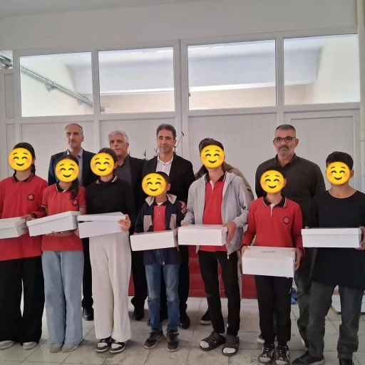 Diyarbakır’da 300 öğrenciye ayakkabı dağıtıldı

