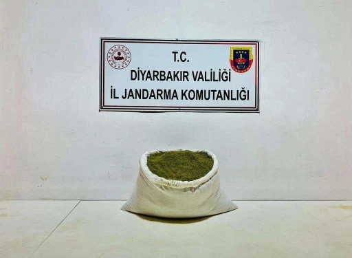 Diyarbakır&rsquo;da 38 kilo esrar ele ge&ccedil;irildi
