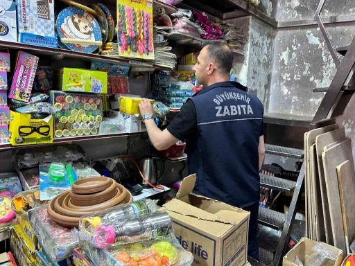 Diyarbakır&rsquo;da bayram &ouml;ncesi tatlı, şekerleme ve marketlere gıda denetimi
