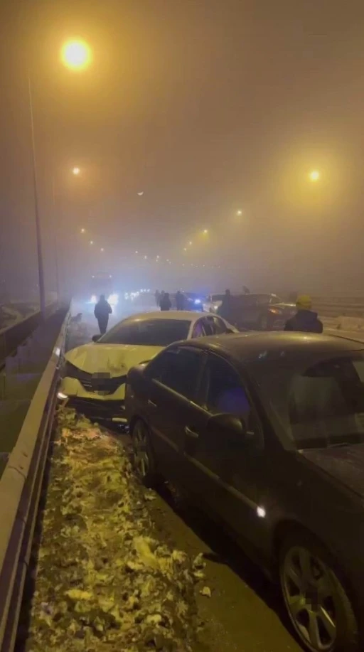 Diyarbakır&rsquo;da buzlanma kazayı beraberinde getirdi: 4 yaralı
