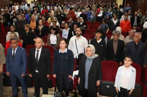 Diyarbakır’da Dünya Romanlar Günü etkinliği
