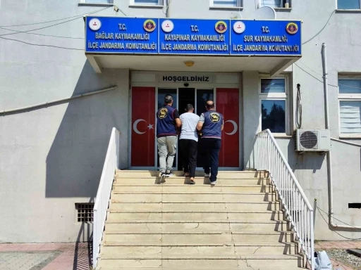 Diyarbakır&rsquo;da haklarında kesinleşmiş hapis cezası bulunan 137 kişi yakalandı
