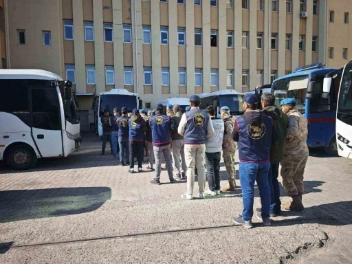Diyarbakır&rsquo;da haklarında kesinleşmiş hapis cezası bulunan 162 kişi yakalandı
