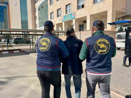 Diyarbakır&rsquo;da haklarında kesinleşmiş hapis cezası bulunan 6 şahıs yakalandı
