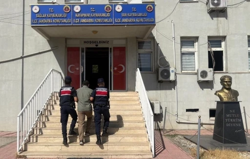 Diyarbakır’da haklarında kesinleşmiş hapis cezası bulunan 69 kişi yakalandı
