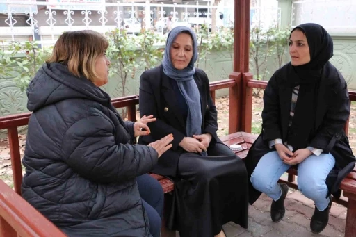 Diyarbakır&rsquo;da kadın muhtarlardan 8 Mart Kadınlar G&uuml;n&uuml; &ccedil;ağrısı: "Kadın cinayetleri son bulsun"
