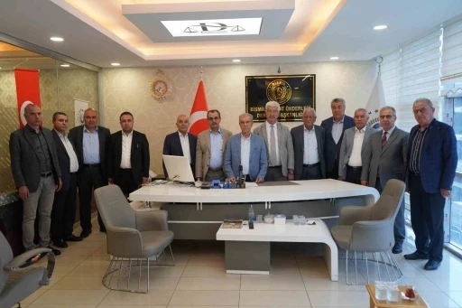 Diyarbakır’da kanaat önderlerinden ‘Terörsüz Türkiye’ sürecine destek
