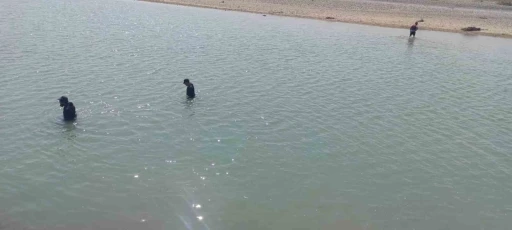 Diyarbakır&rsquo;da kayıp şahsı arama &ccedil;alışmaları &uuml;&ccedil;&uuml;nc&uuml; g&uuml;n&uuml;nde
