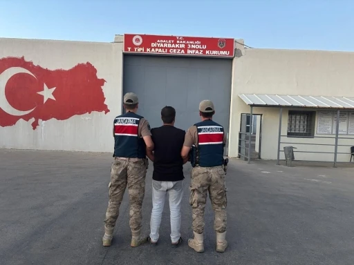 Diyarbakır’da kesinleşmiş hapis cezası ile aranan 2 kişi yakalandı
