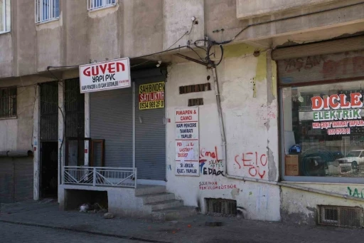Diyarbakır&rsquo;da kolonlarından ses geldiği iddia edilen apartmanın incelemeleri tamamlandı
