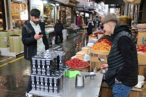 Diyarbakır&rsquo;da &rsquo;K&uuml;rt kahvesine&rsquo; yoğun ilgi
