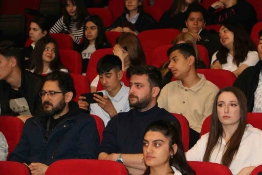 Diyarbakır’da liseler arası müzik yarışmasının finali yapıldı
