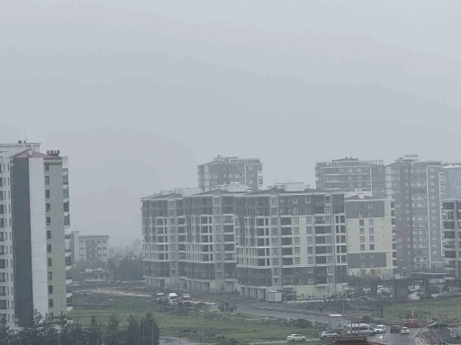 Diyarbakır&rsquo;da olumsuz hava şartları u&ccedil;ak seferlerini iptal ettirdi
